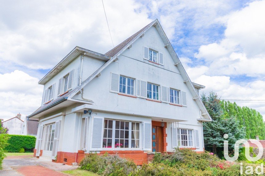 Traditional house 10 rooms of 185 m² in Saint-Just-en-Chaussée (60130)