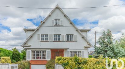 Traditional house 10 rooms of 185 m² in Saint-Just-en-Chaussée (60130)