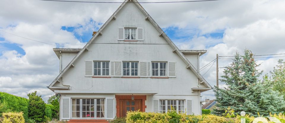 Maison traditionnelle 10 pièces de 185 m² à Saint-Just-en-Chaussée (60130)