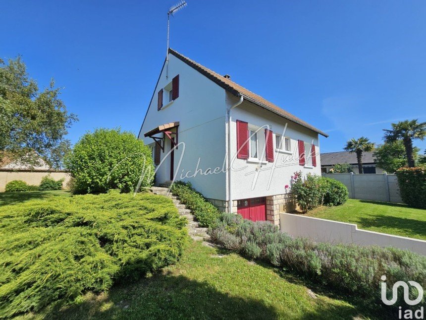 Maison 4 pièces de 97 m² à Villeblevin (89340)