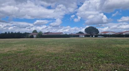 Land of 1,206 m² in Castelsarrasin (82100)