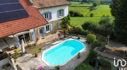 Traditional house 7 rooms of 282 m² in Châbons (38690)