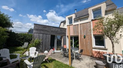 Maison traditionnelle 7 pièces de 120 m² à La Chapelle-des-Fougeretz (35520)