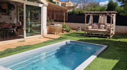 Traditional house 4 rooms of 106 m² in Six-Fours-les-Plages (83140)