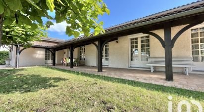 Traditional house 5 rooms of 118 m² in Saint-Loubès (33450)