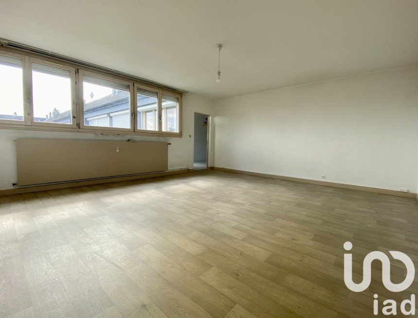 Apartment 5 rooms of 123 m² in Charleville-Mézières (08000)