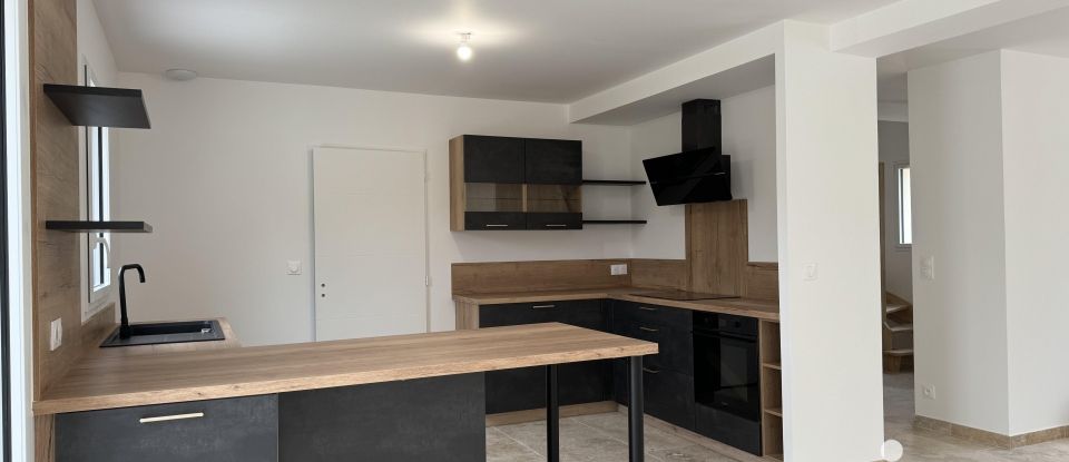 Maison 6 pièces de 175 m² à Avoine (37420)