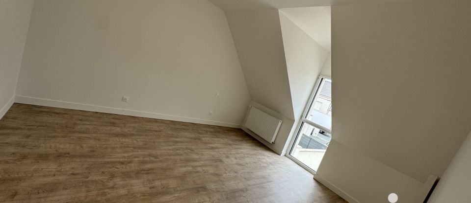 Maison 6 pièces de 175 m² à Avoine (37420)