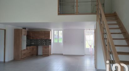 House 6 rooms of 130 m² in Saint-Ciers-du-Taillon (17240)