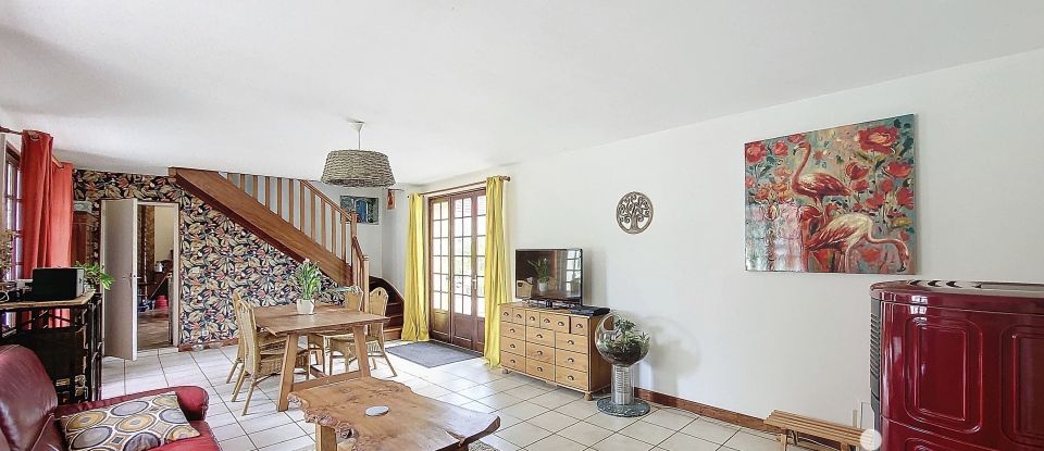 Country house 4 rooms of 103 m² in Flottemanville (50700)