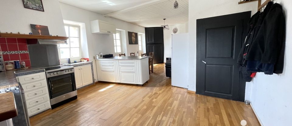 Maison de village 9 pièces de 221 m² à Contamine-sur-Arve (74130)