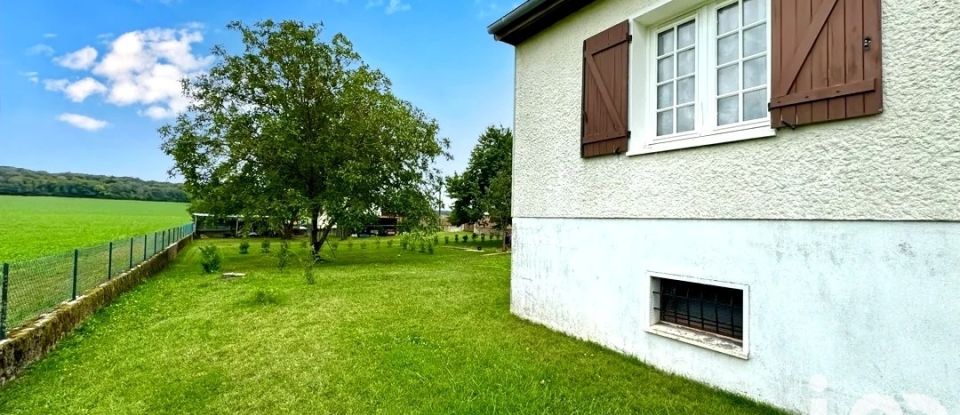 Country house 4 rooms of 67 m² in Feux (18300)