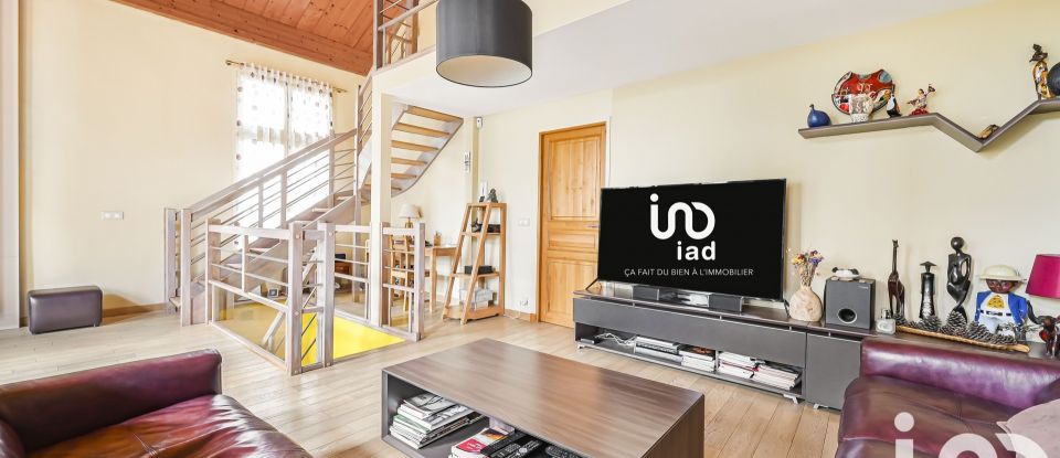 Maison 7 pièces de 164 m² à Nanterre (92000)