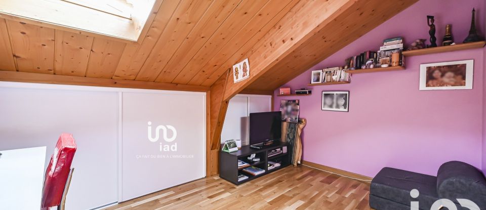 Maison 7 pièces de 164 m² à Nanterre (92000)