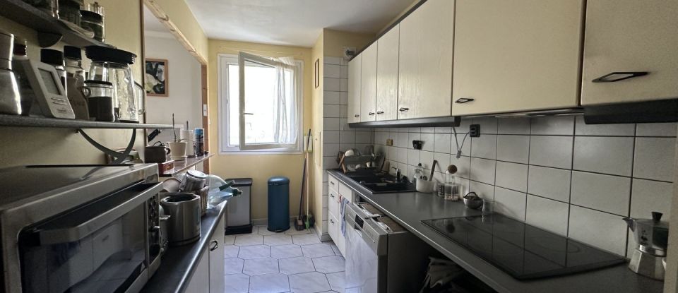 Appartement 4 pièces de 80 m² à Vaux-le-Pénil (77000)