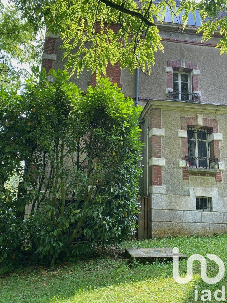 Mansion 20 rooms of 372 m² in Signy-l'Abbaye (08460)