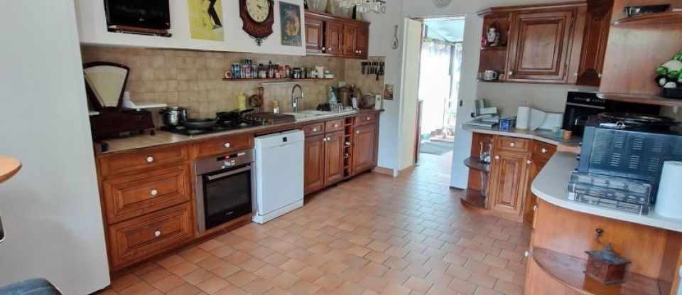 Maison 8 pièces de 175 m² à Poilly-lez-Gien (45500)