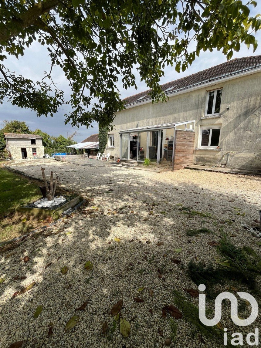 Maison 5 pièces de 125 m² à Sérigny (86230)