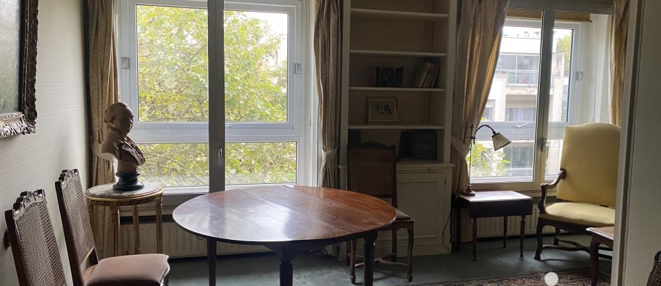 Appartement 3 pièces de 54 m² à Paris (75016)