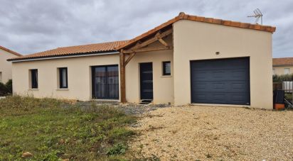 Maison 4 pièces de 117 m² à Saint-Jean-de-Thouars (79100)