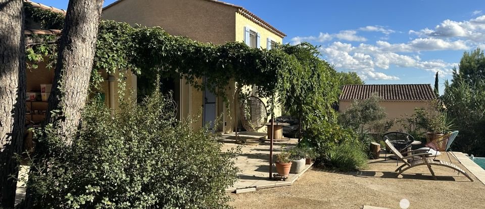 Traditional house 5 rooms of 117 m² in Beaucaire (30300)