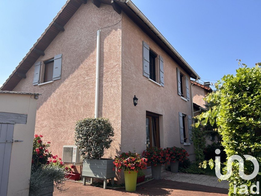 Traditional house 6 rooms of 136 m² in Chalon-sur-Saône (71100)