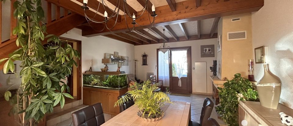 Traditional house 6 rooms of 136 m² in Chalon-sur-Saône (71100)