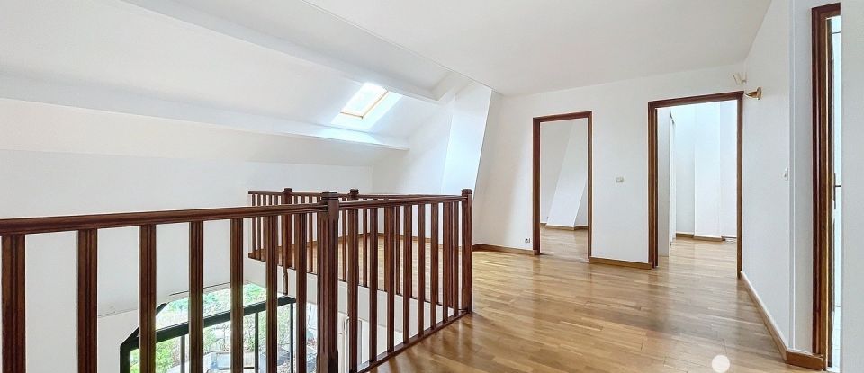 Duplex 6 pièces de 140 m² à Nanterre (92000)