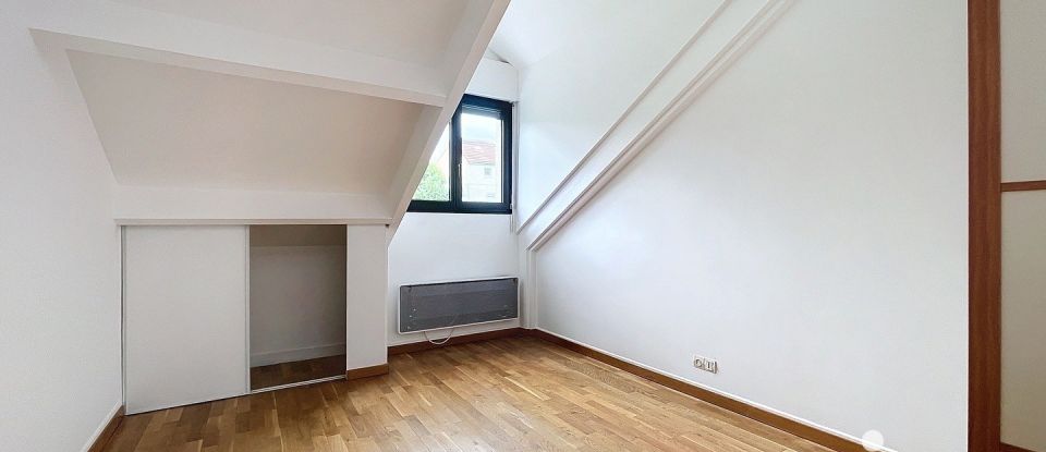 Duplex 6 pièces de 140 m² à Nanterre (92000)