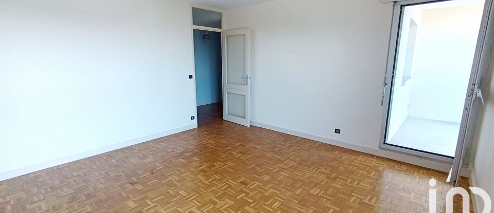 Appartement 2 pièces de 53 m² à Châteauroux (36000)