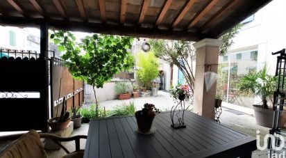 House 6 rooms of 180 m² in Maillane (13910)