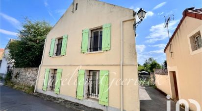 Town house 4 rooms of 84 m² in Luzarches (95270)