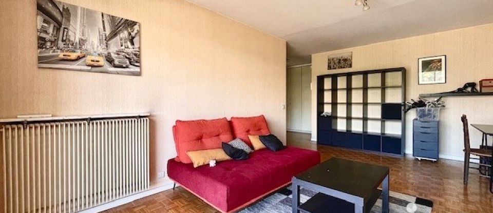 Appartement 3 pièces de 76 m² à Marseille (13009)