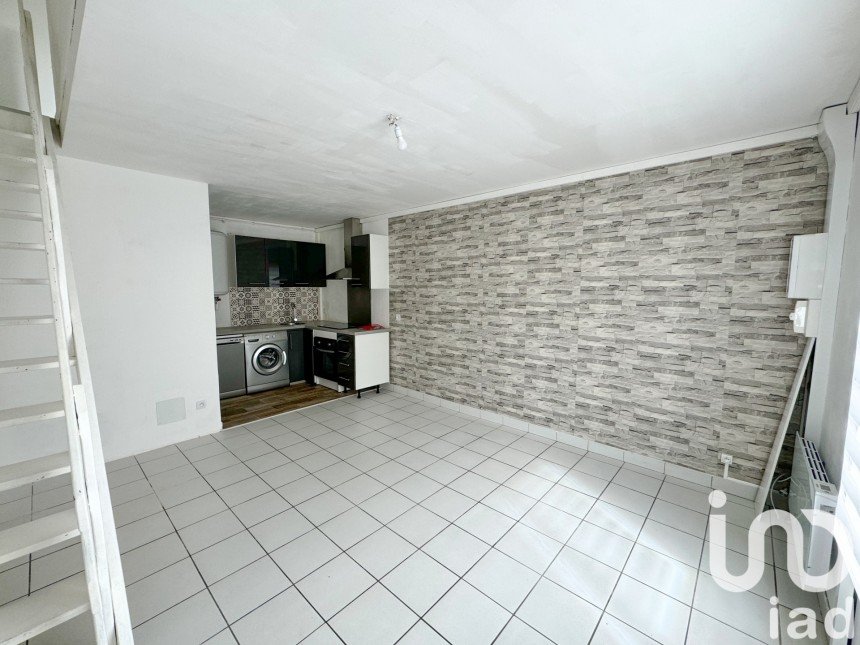 Maison 3 pièces de 41 m² à Guignes (77390)