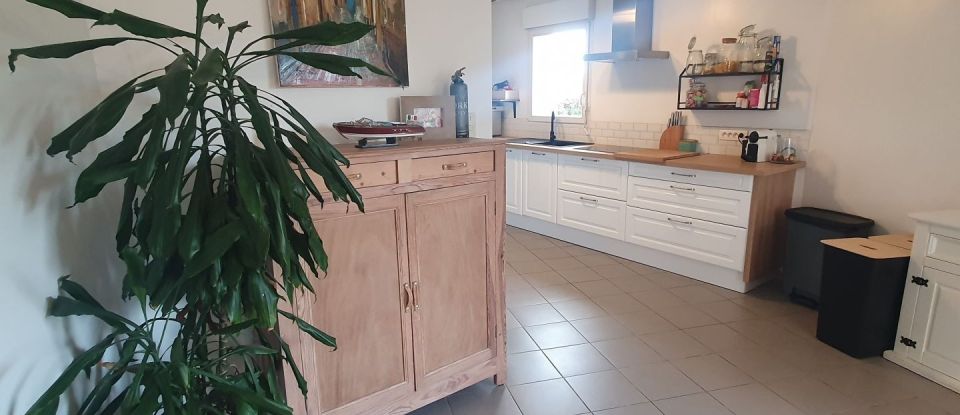 Maison 6 pièces de 126 m² à Ploëzal (22260)