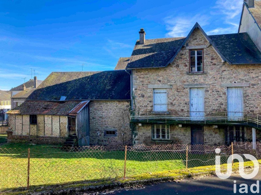 Town house 4 rooms of 178 m² in Neuvic (19160)