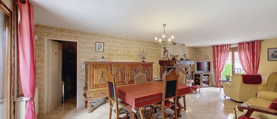 Traditional house 6 rooms of 127 m² in Lorris (45260)