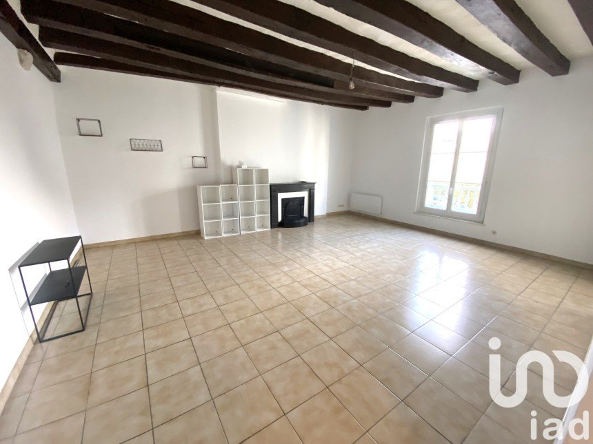 Appartement 5 pièces de 83 m² à Loches (37600)