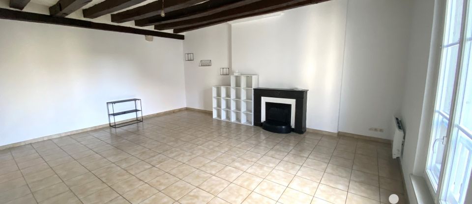 Appartement 5 pièces de 83 m² à Loches (37600)