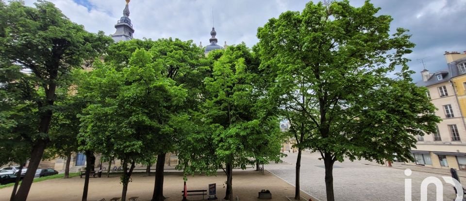 Appartement 5 pièces de 75 m² à Versailles (78000)