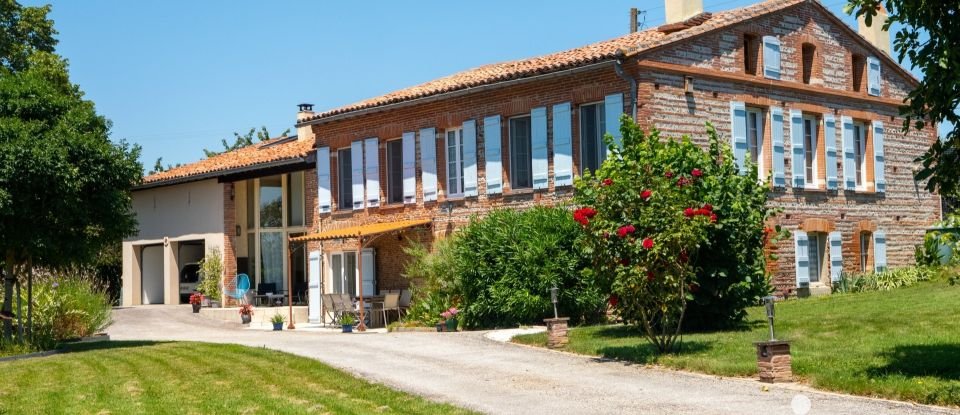 House 6 rooms of 296 m² in Sainte-Foy-d'Aigrefeuille (31570)