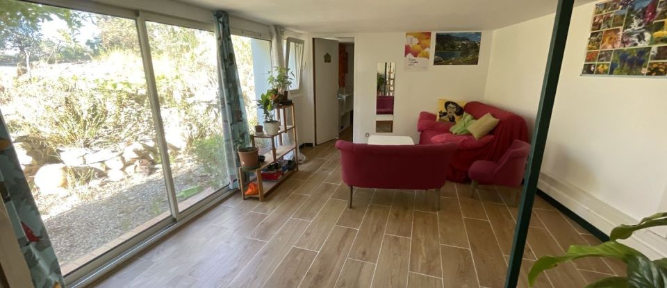 Maison 7 pièces de 205 m² à Aramon (30390)