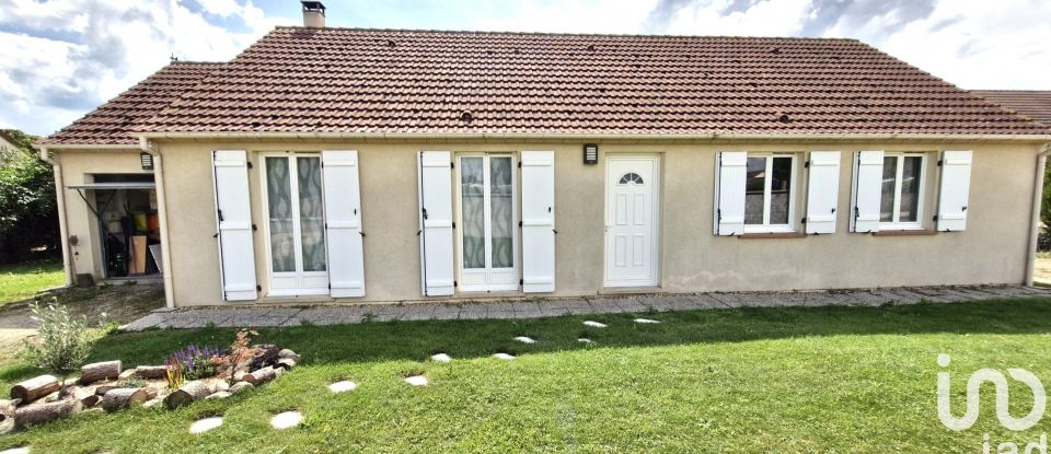 Pavilion 6 rooms of 114 m² in Bouzonville-aux-Bois (45300)