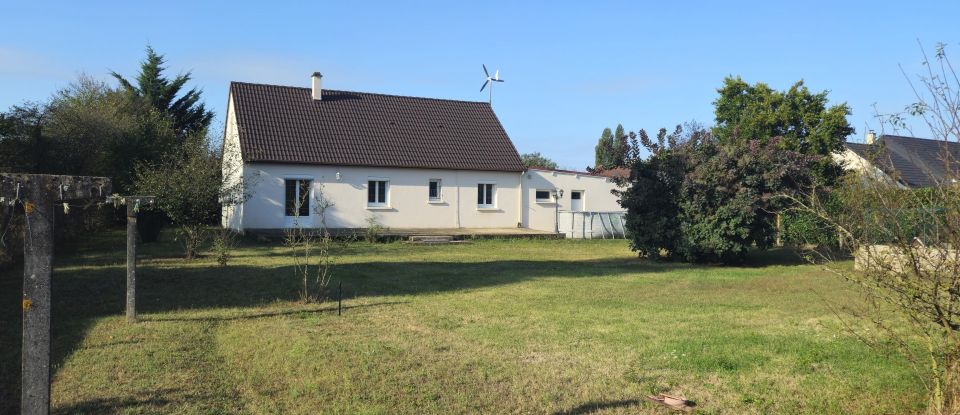 House 7 rooms of 153 m² in Marmagne (18500)