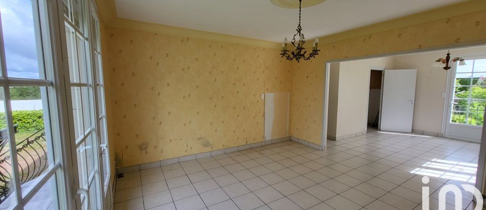 Pavillon 5 pièces de 92 m² à La Tessoualle (49280)