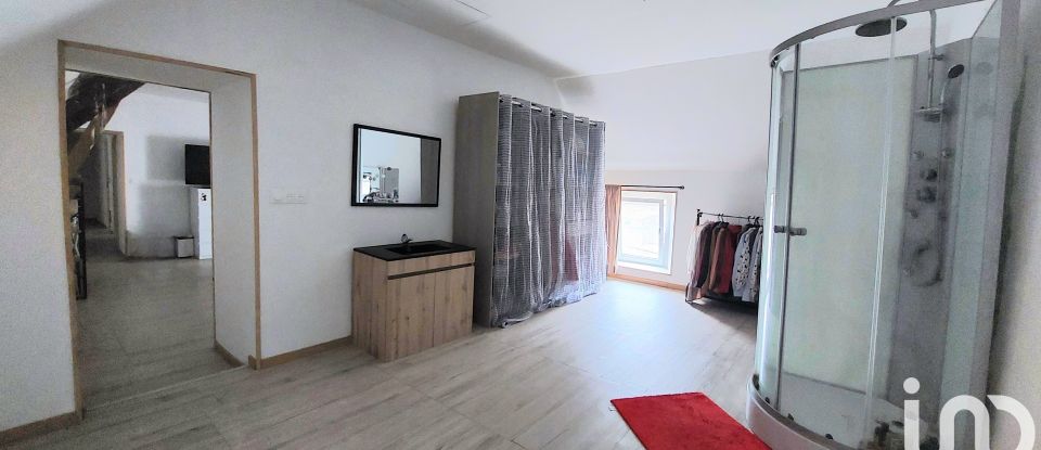 Longère 6 pièces de 187 m² à Azeville (50310)