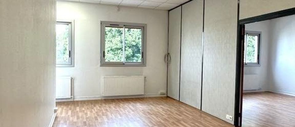 Bureaux de 100 m² à Chennevières-sur-Marne (94430)