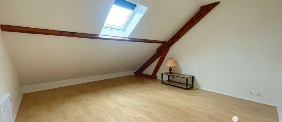 Traditional house 7 rooms of 123 m² in Sartrouville (78500)