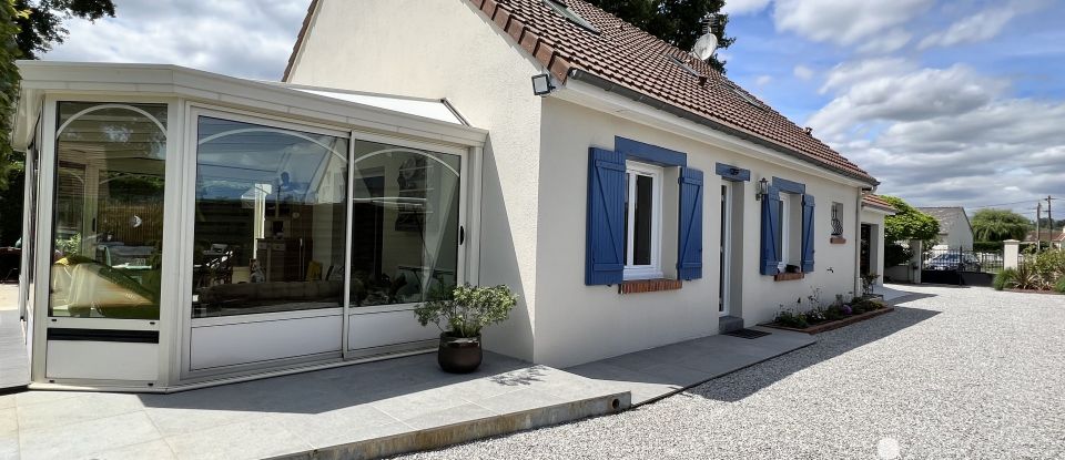 Maison traditionnelle 7 pièces de 141 m² à Amboise (37400)