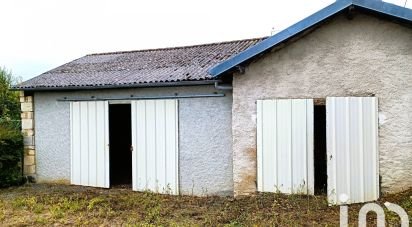 Barn conversion 2 rooms of 93 m² in Sainte-Radégonde (86300)